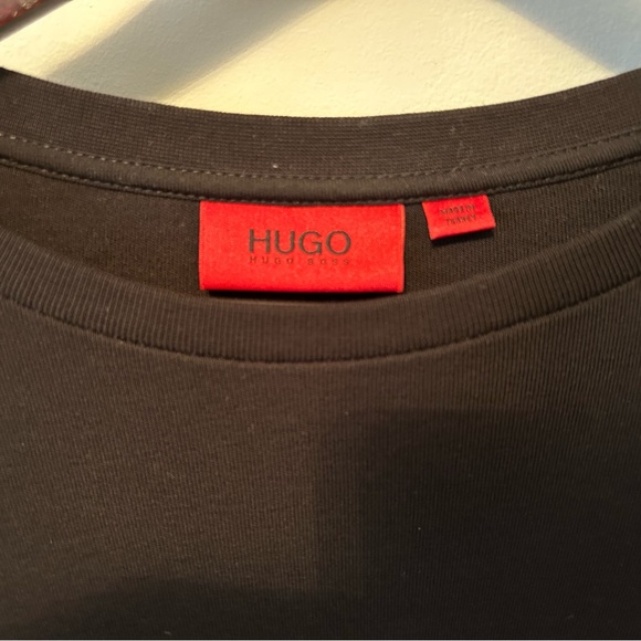 Hugo Boss Sweater - Picture 7 of 7